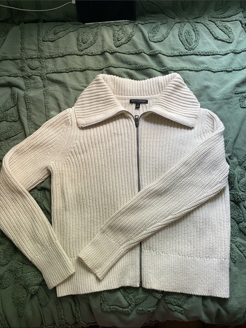 Banana Republic Cream Zip Front Knit Cardigan